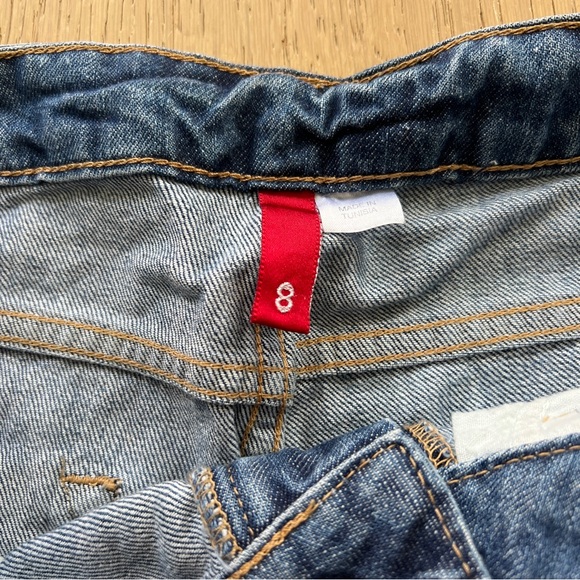 Women’s jean shorts - EUC - size 8 - Picture 2 of 3